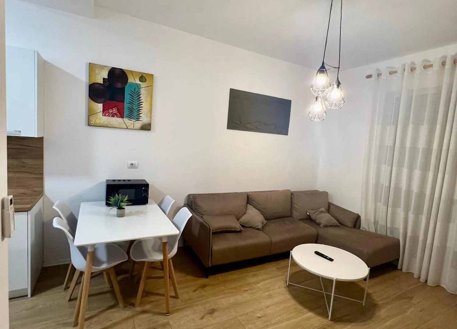 טיראנה Urban Oasis Apartment